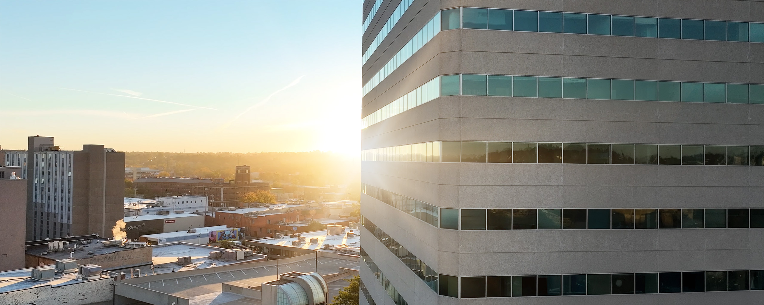 sunrise of Plaza 425 in Cedar Rapids, Iowa