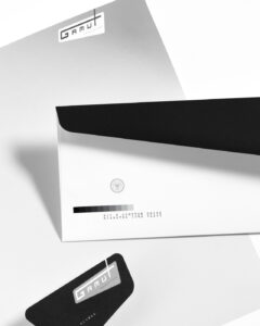 Logo, naming and identity system for Gamut Productions, a digital color printing boutique located in Hiawatha, Iowa. Gamut stationery suite